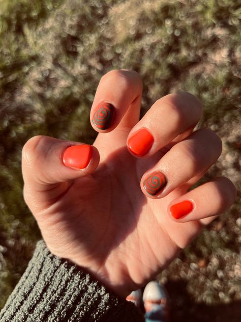 Spiral Nails Design, Indie Nail Designs, Orange And Green Nails, Nails Hippie, Spiral Nails, Hello Nails, Hippie Nails, Grunge Nails, Nails Manicure