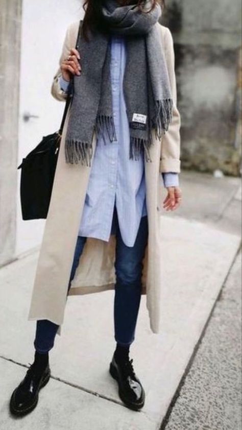 Fashion Fotografie, Feminine Tomboy, Minimalist Moda, Fashion Goals, Outfit Jeans, Mode Casual, Mode Inspo, Casual Winter Outfits