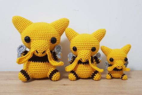 Alakazam Amigurumi/Crochet Stuffed Doll (Pokemon Inspired Amigurumi) Gift Idea, Keychain, Planner Accessories, Bag Charm, Soft Toy Alakazam Pokemon, Pokémon Crochet, Crochet Knit Stitch, Pokemon Crochet Pattern, Amigurumi Gift, Etsy Packaging, Crochet Pokemon, Ideas Para Tejer, Accessories Bag