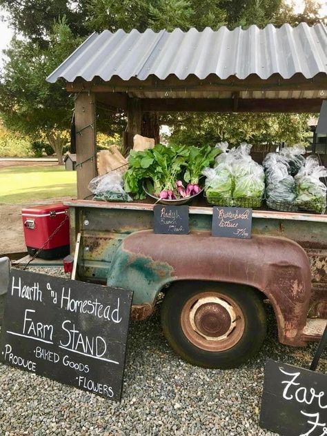 Farm Market Ideas, Agritourism Farms, Farmers Market Stand, Farmers Market Display, Produce Stand, Vegetable Stand, Market Stands, Homestead Farm, Farm Business