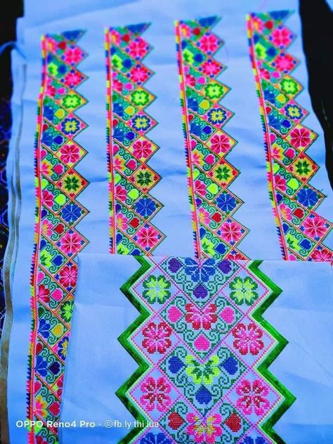 Hmoob Paj Ntaub, Hmong Pattern, Paj Ntaub, Hmong Embroidery, Stitch Flowers, Dresses Indian, Cross Stitch Flowers, Stitch Pattern, Fall Fashion