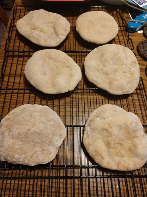 Sourdough Pita Bread Recipe - Greek.Genius Kitchen Sourdough Pita Bread Recipe, Sourdough Pita Bread, Sourdough Pita, Sourdough Ideas, Alternative Food, Crunchwrap Supreme, Bread Tags, Pita Bread Recipe, Healthy Food Alternatives