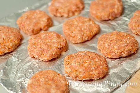 pork burger patty before baking Pork Burgers Recipes, Pork Patties, Creamy Mushroom Gravy, Easy Homemade Burgers, Burger Steak, Pork Steak Recipe, Easy Burger Recipe, Panlasang Pinoy, Burger Patty