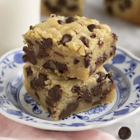 Chocolate Chip Cookie Bars - Preppy Kitchen Chewy Chocolate Chip Cookie Bars, John Kanell, Make Chocolate Chip Cookies, Preppy Kitchen, Cookie Bar, Chocolate Chip Cookie Bars, Yogurt Cake, Chewy Chocolate Chip, Chewy Chocolate Chip Cookies