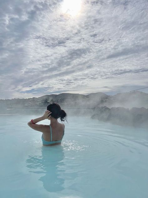 Blue Lagoon Picture Ideas, Iceland Winter Aesthetic, Iceland Picture Ideas, Iceland Aesthetic Winter, Blue Lagoon Iceland Aesthetic, Iceland Instagram Pictures, Reykjavik Iceland Aesthetic, Iceland Photo Ideas, Iceland Style