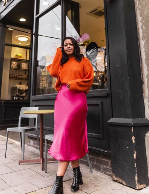 High-Street Wish Lists: Influencers' A/W 18 Shopping Lists | Who What Wear UK Pink Slip Skirt Outfit, Pink Satin Skirt, Satin Skirt Outfit, Rehearsal Dinner Outfits, Eating Chocolate, Pink Midi Skirt, Fall Closet, Mum Fashion, Amazing Fashion