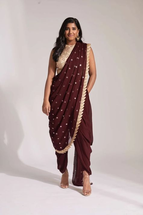 Xhorhas Fashion, Draped Sarees, Indian Closet, Desi Fits, Eastern Fashion, Desi Outfits, Mirror Work Blouse, Net Blouses, Dhoti Pants