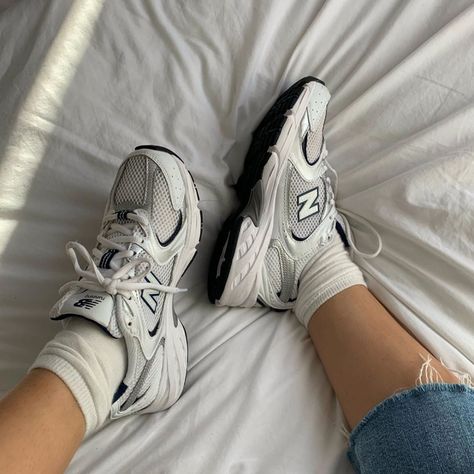 Tomy Hilfiger, White Nike Shoes, Dad Sneakers, Devil Wears Prada, Balance Sneakers, Rubber Shoes, New Balance Sneakers, White Nike, Casual Sport Shoes