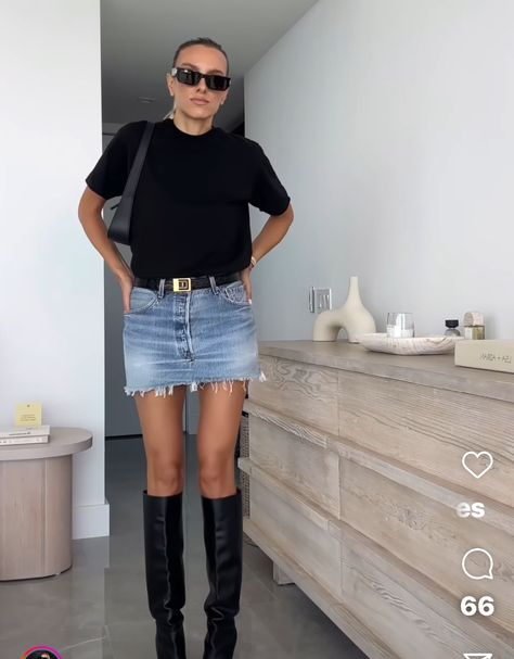 T Shirt With Skirt, Skirt Boots, Skirts With Boots, Jean Skirt, I Fall, Black T Shirt, Black Tshirt, Black Shirt, Fashion Outfits