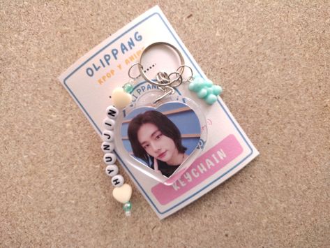 Llaveros de Stray Kids Hyunjin Keychain, Collection Ideas, Straykids Hyunjin, Felix Stray Kids, Keychains, Stray Kids, Bts, Anime, Quick Saves