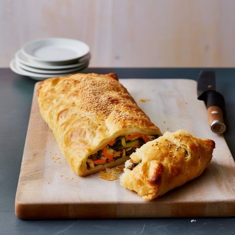 Marry Berry Recipes, Vegetable Wellington, Vegetarian Wellington, Chestnut Mushrooms, Christmas Diner, Wellington Recipe, Savoury Pies, Mary Berry Recipe, Oven Vegetables