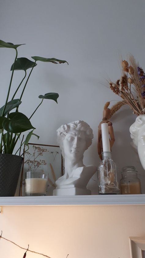 Ancient Greece Aesthetic Room Decor, Greek God Bedroom Aesthetic, Statue Candle Aesthetic, Room Ideas Aesthetic Greek Mythology, Greek Style Room Bedrooms, Greek Mythology Living Room, Ancient Greek Room Aesthetic, Ancient Greece Aesthetic Room, Greek Mythology Room Ideas