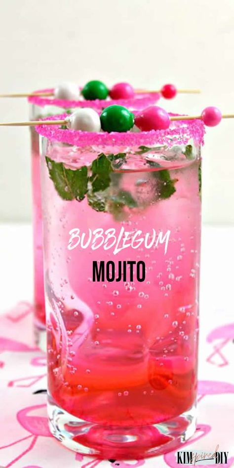 bubblegum mojito rum alcohol in tall cocktail glass with mint leaves, ice & mini bubblegum pieces on top Bubblegum Drink Recipe, Rum Haven Drink Recipes, Easy Drink Ideas Alcohol, Fun Bar Drinks, Mixed Drinks Alcoholic Easy, Alcoholic Cocktails Recipes, Bubblegum Cocktail, Drinks Alcohol Recipes Winter, Thanksgiving Drink Recipes