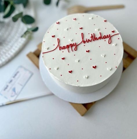 Aesthetic Cake Designs For Boyfriend, Cakes For Boyfriend Birthday Ideas, Cute Bento Birthday Cake, Aesthetic Bento Cake For Boyfriend, Cake Designs Boyfriend, Cute Birthday Bento Cakes, Small Cakes For Birthday, Birthday Cake For Your Boyfriend, Aesthetic Birthday Cake For Boyfriend