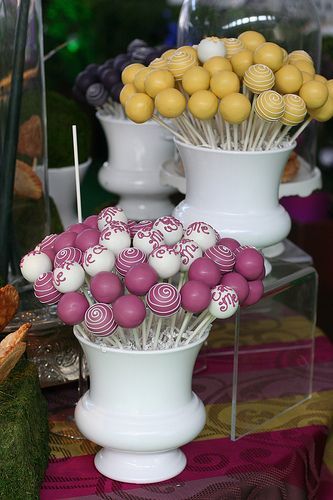 Alice In Wonderland Cake Pops, Cake Pop Recipes, Cake Pop Holder, Alice In Wonderland Cake, Cake Pop Displays, Pops Cake, Wonderland Cake, Buckwheat Cake, Wedding Cake Pops