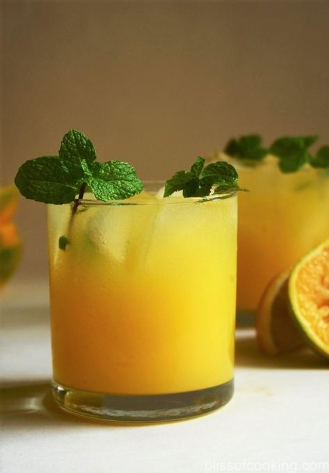 Mosambi Mojito (Sweet Lime Juice) Mosambi Juice Recipe, Sweet Lime Juice, Mosambi Juice, Lime Juice Recipes, Low Sugar Drinks, Sweet Lime, Mint Lemonade, Food Education, Dark Chocolate Cookies