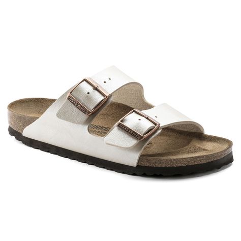 Popular Sandals, White Birkenstocks, Two Strap Sandals, Birkenstock Women, Girls Sandals, Birkenstock Arizona, Sandals Brands, Comfortable Sandals, Fashion Essentials