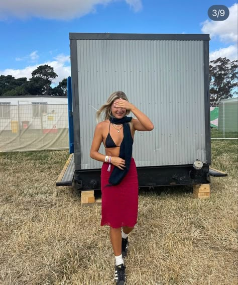 Pitch Music And Arts Festival Outfits, Festival Outfit Skirt, Festival Scarf Outfit, Btv Outfits 2023, Beyond The Valley Outfits, Beyond The Valley Festival Outfits, Pitch Festival Outfits, Pitch Outfit, Indie Festival Outfit