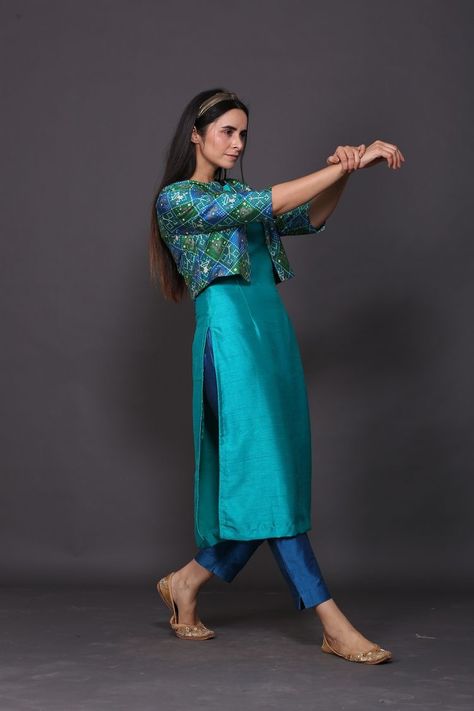 Simple wearing simple life awesome style looking awesome Jacket Kurti, Tassels Fashion Clothing, Blue Kurti, Kurti With Jacket, Kurta And Pants, Silk Kurti Designs, Kurti Pant, Designer Kurti Patterns, Simple Kurti Designs