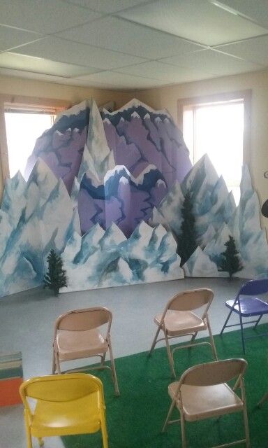 Iceberg School Project, Alaska Party Decorations, Wildlive Vbs, Winter Vbs, Alaska Party, Mountain Display, Arctic Decorations, Frozen Jr, Frozen Musical