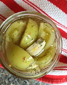 The Baked Alaska Project: Quick Pickled Green Tomatoes Tomato Pickle Recipe, Freezing Recipes, Green Tomato Relish, Pickled Vegetables Recipe, Pickled Green Tomatoes, Pickled Tomatoes, Pickle Recipes Homemade, Tomatoes Recipes, Green Tomato Recipes