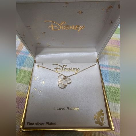 Gorgeous I Love Mickey Gold Necklace. New In Box. Has An Opal Color Inside The Mickey Head. Mouse Necklace, Mickey Mouse Necklace, Disney Gold, Mickey Head, Opal Color, Disney Jewelry, Disney Mickey Mouse, Disney Mickey, Fine Silver