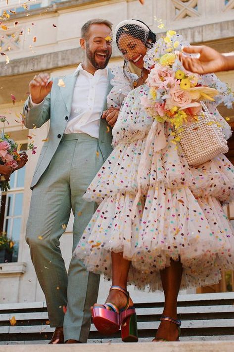 Quirky Wedding Venues, Eclectic Wedding Outfit, Fun Wedding Outfits, Confetti Wedding Dress, Wedding Dress Eclectic, Non Wedding Wedding, Fun Groom Attire, Eclectic Wedding Dress, Electric Wedding