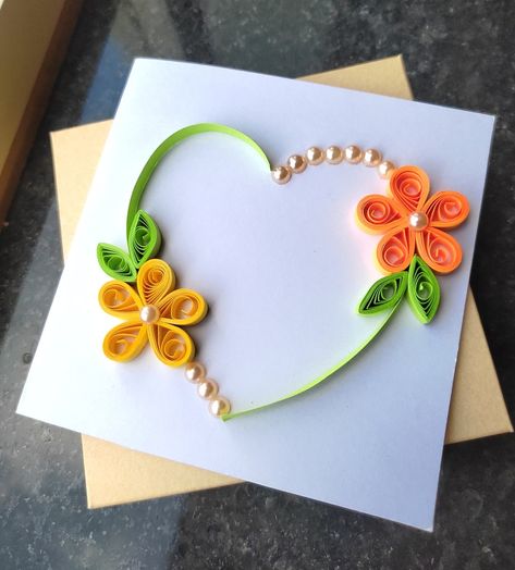 Quilled Birthday Cards, Quilling Arts, Profile Set, Paper Birthday Cards, Quilling Flower Designs, Quilled Cards, Paper Quilling Cards, Quilling Work, Paper Flower Art