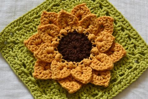 Sunflower Potholder, Sunflower Afghan, Sunflower Pot, Crochet Sunflowers, Sunflower Blanket, Knitting Quilt, Crochet Hot Pads, Kitchen Crochet, Beautiful Lion