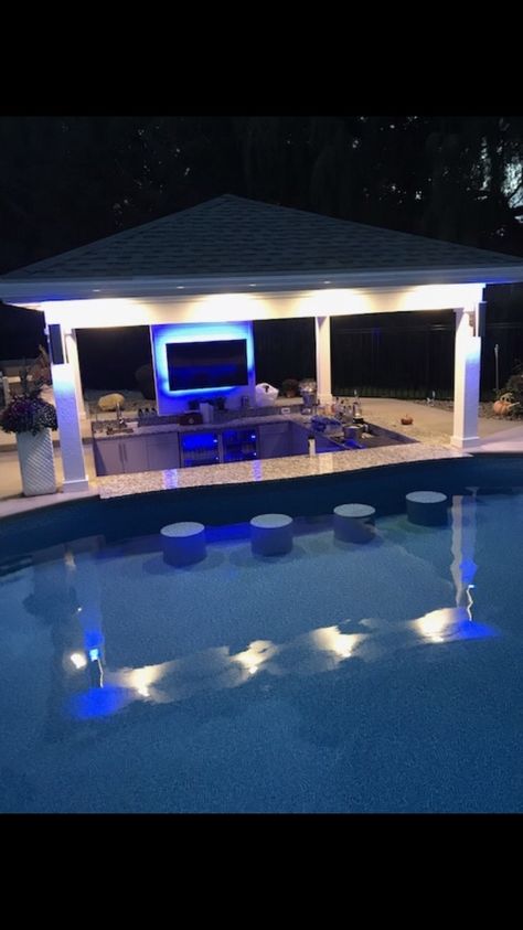 Swimming Pool With Swim Up Bar, Bar Stools In Pool, Bar Near Pool, Bar In Pool Ideas, Pool With Grill Area, Pool With Seating Inside, Swim Up Bar Inground Pool, Pool Designs With Swim Up Bar, Outdoor Kitchen With Swim Up Bar