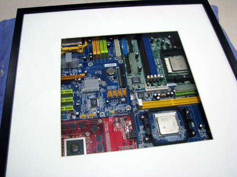 Geeky Art - Old Motherboards in Ikea RIBBA Frame - this would be PERFECT for my husbands future office. Motherboard Art, Geek Home Decor, Geeky Art, Ikea Design, Ribba Frame, Ikea Ribba Frames, Computer Parts, Geek Decor, Ikea Hackers