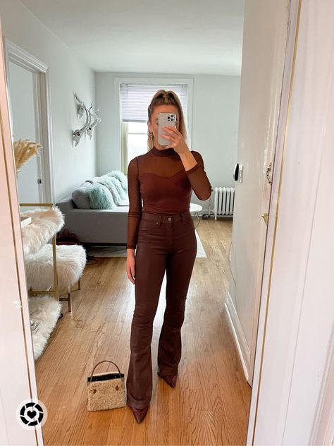 Brown Flare Leather Pants Outfit, Brown Leather Flare Pants Outfit, Wine Leather Pants Outfit, Maroon Leather Pants Outfit, Flare Leather Pants Outfit, Leather Flare Pants Outfits, Party Ponytail, Fall Going Out Outfits, How To Style Leather Pants