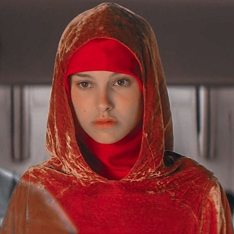 Padma Amidala, Padme Halloween Costume, Padme Halloween, Girl Hood, Star Wars Padme, Queen Amidala, Padmé Amidala, Phantom Menace, Star Wars Anakin