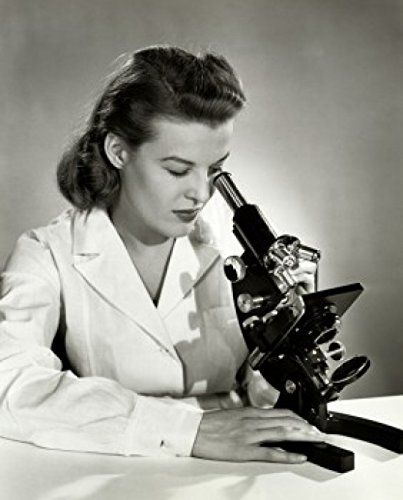 Microscope Poster, Hedi Lamarr, Girl Scientists, Women Doctor, Female Scientist, Microbiology Lab, 1940s Women, Science Girl, Escape Room Puzzles