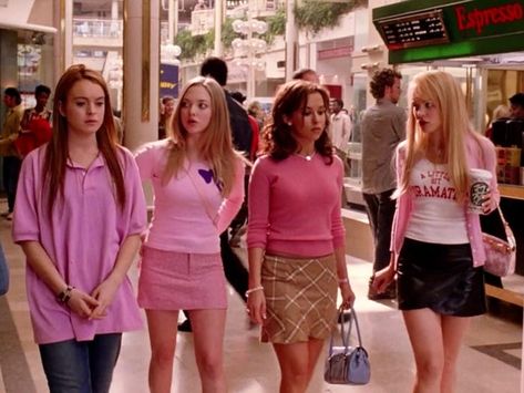 Mean Girls Reunion, Mean Girls Outfits, Lacey Chabert, Amy Poehler, Regina George, Mtv Movie Awards, Tina Fey, Rachel Mcadams, Lindsay Lohan