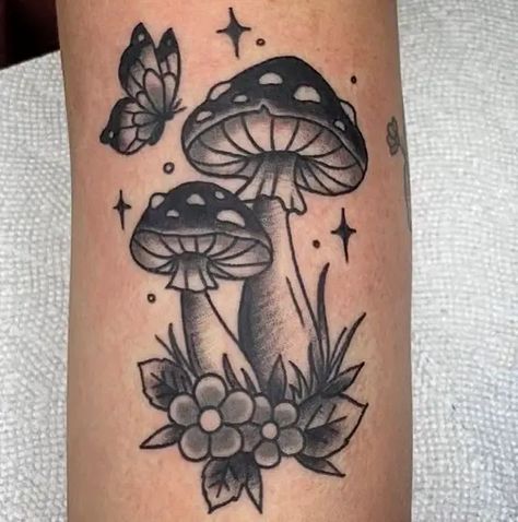 Get inspired with these 85 amazing mushroom tattoo ideas! 🍄✨ Discover unique designs that will leave a lasting impression. Whether you're a nature lover or a tattoo enthusiast, these stunning designs are sure to catch your eye. #mushroomtattoo #tattooideas #naturelovers Trash Polka Tattoos, 16 Tattoo, Mushroom Tattoo, Hippie Tattoo, Mushroom Tattoos, Inspiration Tattoos, Trash Polka, Dainty Tattoos, Aesthetic Tattoo