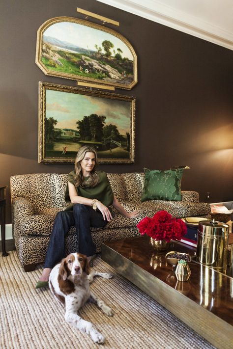 How to Decorate Like Aerin Lauder on a Budget - Katie Considers Brown Paint Walls, Hampton Living Room, Hamptons Living Room, Brown Walls Living Room, Print Armchair, Dark Brown Walls, Bar Nook, Whiskey Lounge, Bourbon Room