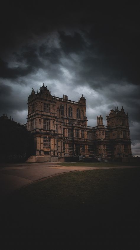 Elizabethan Era Aesthetic, Elizabethan Aesthetic, Hall Aesthetic, Wollaton Hall, Dark Royalty, Dark Royalty Aesthetic, Aesthetic Library, Era Aesthetic, England Aesthetic