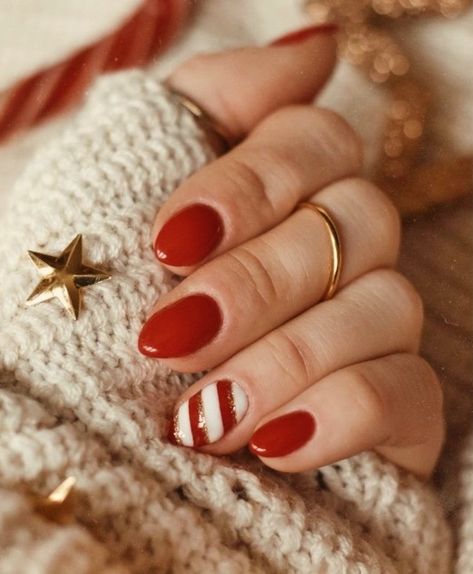 Festive Manicure, Candy Cane Nails, Christmas Gel Nails, Cute Gel Nails, Christmas Nails Acrylic, Design Nails, Festive Look, Manicure Ideas, Xmas Nails