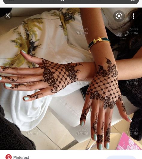 Tattoo Mehendi, Jagua Henna, Tato Henna, Female Tattoos, Henna Tattoo Hand, Henna Tattoo Designs Hand, Henna Tattoo Designs Simple, Beautiful Henna Designs, Lace Tattoo