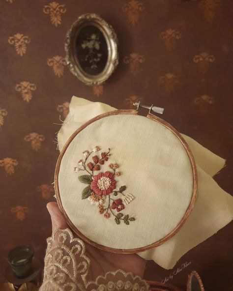 Embroidery #cottagecore aesthetic Soft Victorian Aesthetic, Embroidery Cottagecore, Embroidery Aesthetic, Victorian Embroidery, Fairytale Aesthetic, Victorian Aesthetic, Cottagecore Aesthetic, Old Soul, Cottage Core