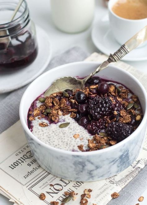 Pudding Breakfast, Chia Pudding Breakfast, Ultimate Breakfast, Breakfast Snacks, Brunch Ideas, Vegetarian Breakfast, Cereal Recipes, Chia Pudding, Vegan Breakfast