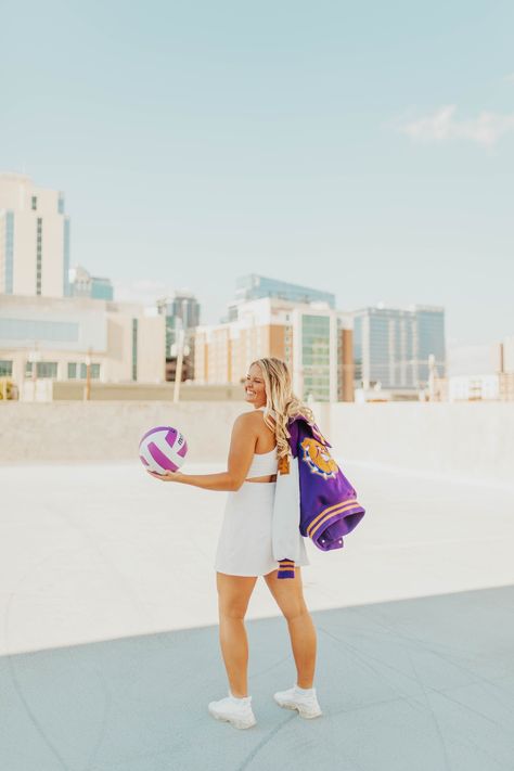 basketball-senior-photos-rooftop-city-kansas-city-school-colors-bedazzled-shoes-letterman-jacket Letterman Jacket Senior Pictures, Letterman Jacket Pictures, Field Senior Photos, Rooftop City, Basketball Senior Pictures, City School, Bedazzled Shoes, Wildflower Field, Photos Inspo