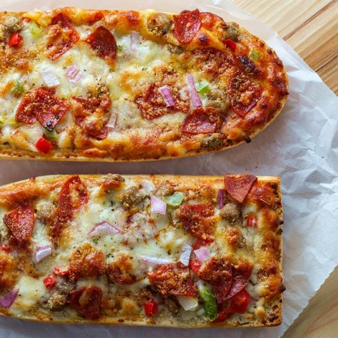 French Bread Pizza Recipe Bread Pizza Recipe, French Bread Loaf, French Loaf, Homemade Garlic Butter, Boston Baked Beans, French Bread Pizza, Bread Pizza, Piece Of Bread, Cooking For Two