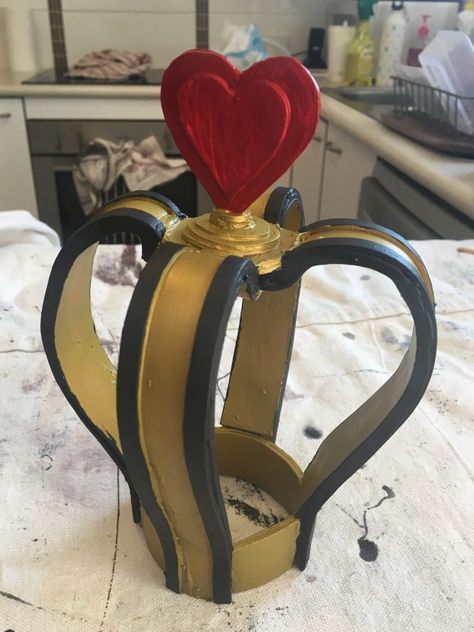 DIY Queen of Hearts Crown - Style Within Grace Queen Of Hearts Crown Diy, Diy Queen Of Hearts Crown, Diy Queen Of Hearts, Queen Of Hearts Crown, Queen Of Hearts Halloween Costume, Queen Of Hearts Halloween, Ruler Crafts, Crown Diy, Alice In Wonderland Tea Party Birthday