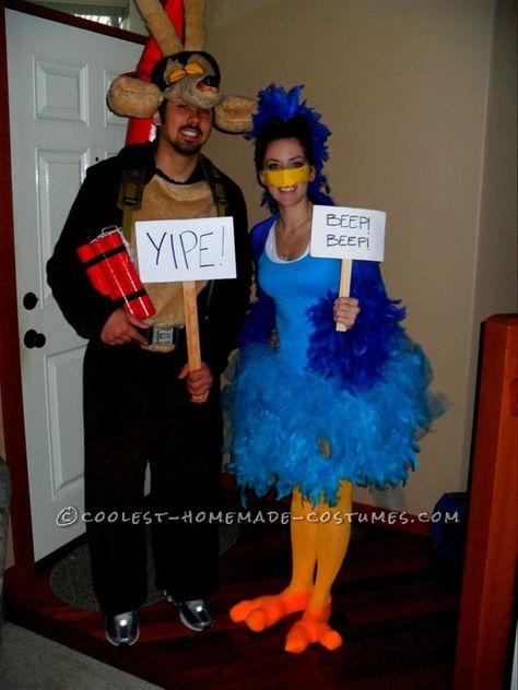 My husband and I went as Wile E. Coyote and The Roadrunner. We LOVED this costume and so did all of our friends. Wile E. won 1st place in the costume conte Roadrunner And Coyote Costume, Wile E Coyote Costume, Road Runner Costume Diy, Road Runner Costume, Roadrunner Costume, Coyote Costume, Homemade Couples Costumes, Bird Hat, Costume Couple