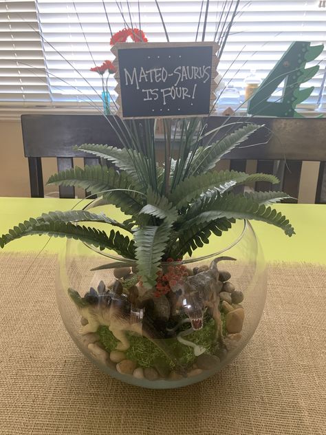 Dinosaur Graduation Party, Dinosaur Party Table Decor, Dino Party Centerpiece, Dino Centerpiece Party Ideas, Dinosaur Table Centerpiece, Dinosaur Party Centerpieces, Dinosaur Table Decorations, Dinosaur Centerpieces Ideas, Dinosaur Centerpieces