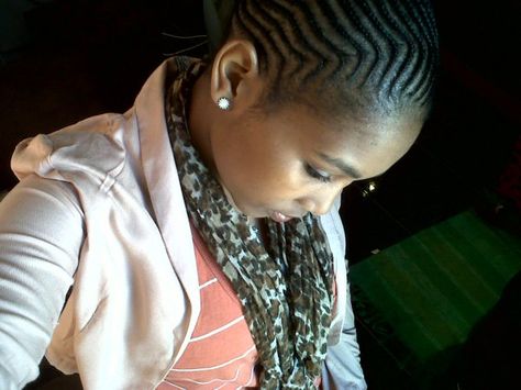 zig zag cornrows Zig Zag Cornrows Braids, Free Hand Hairstyles, Zig Zag Cornrows, Cute Cornrows, Corn Rows, Back Braid, New Hair Do, Single Braids, Hair Do