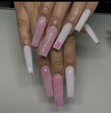 Acrylic Nails M Initial, Names On Nails Design, Simple Acrylic Nails With Initials, Long Acrylic Nail Designs With Initial, Purple Nails Acrylic With Initial, Acrylic Nail Ideas With Initials, Square Acrylic Nails Initial, Long Square Acrylic Nails With Initial, Initials On Acrylic Nails