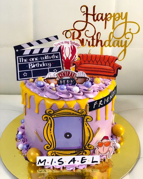 #giftideas #friends #trendy #cakedesigner @sweetsandcrafts1 Friends Cake Designs Birthday, Friends Theme Birthday Cake, Friends Cake Birthdays, Friends Cake Tv Show, Friends Themed 30th Birthday Party, Friends Bday Cake, Friends Cake Ideas, Friends Tv Show Cake, Friends Cake Design